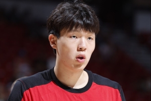 媒体人：杨瀚森疲劳期来了 一周四赛 CBA没这么大强度的飞行比赛